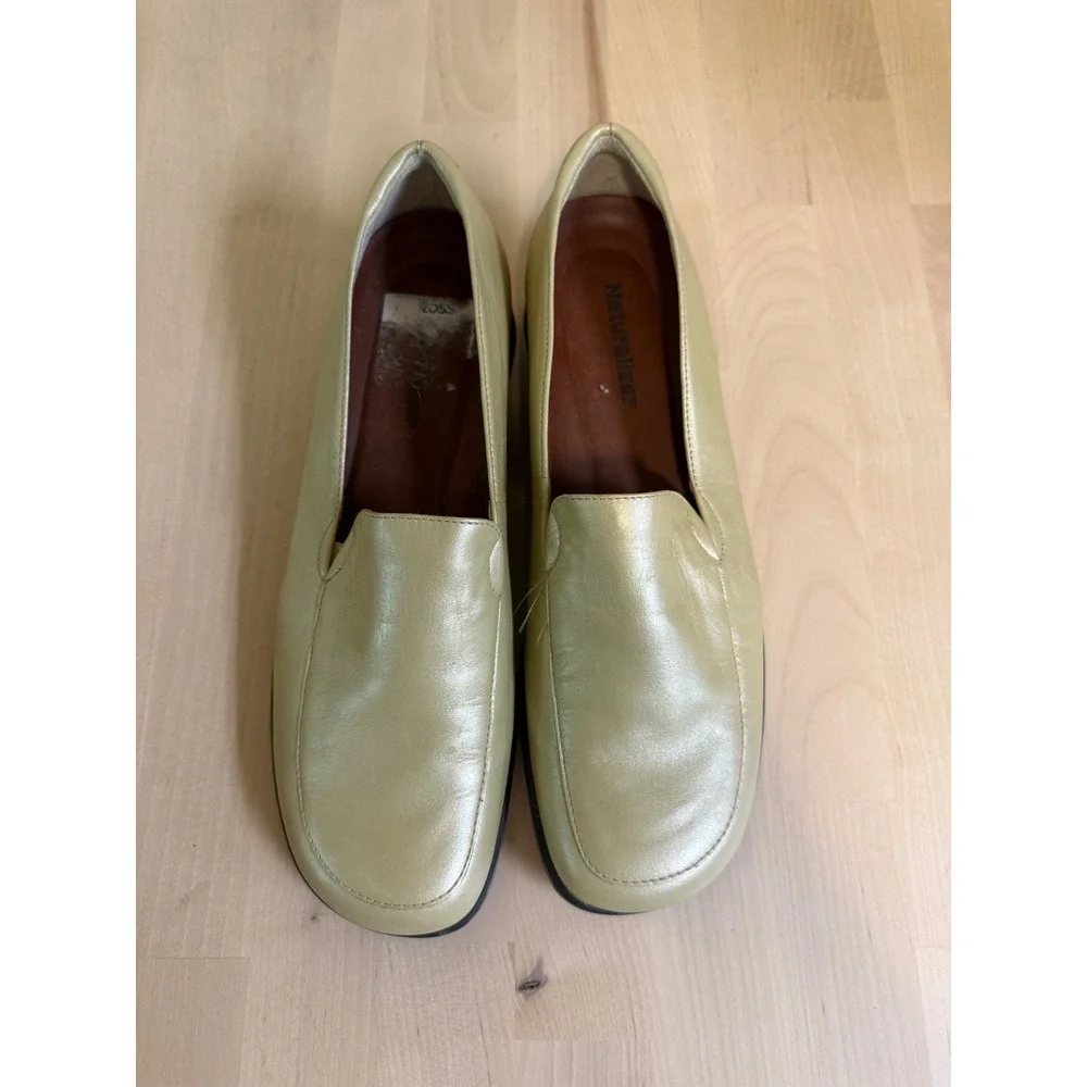 Naturalizer Women's Light Yellow Leather Loafer Shoes Size‎ 8M